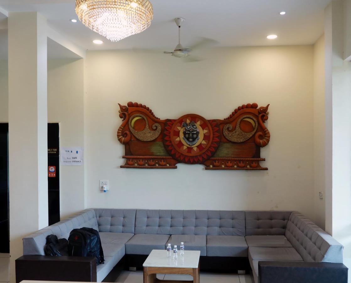 Hotel Shri Khedapati International Dewas Bagian luar foto